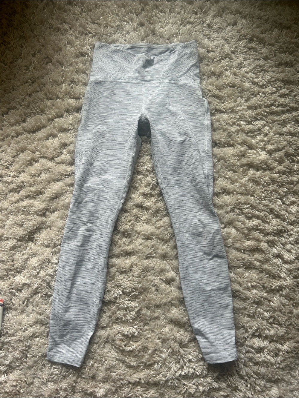 Title: Lululemon Wunder Under HR Leggings - Grey/White Size4